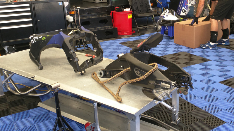 Illustration for article titled In The Chaos Of Racing, Yamaha's MotoAmerica Crew Brings Calm Perfection